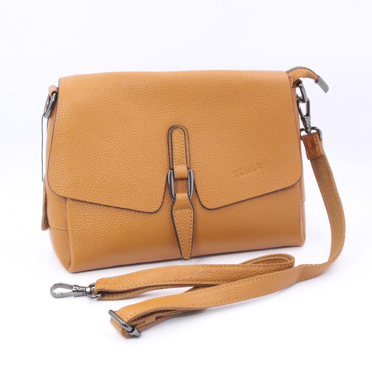 dat-hang-tui-da-microfiber-tai-tphcm